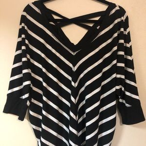 Xhilaration Black White Stripe Tee